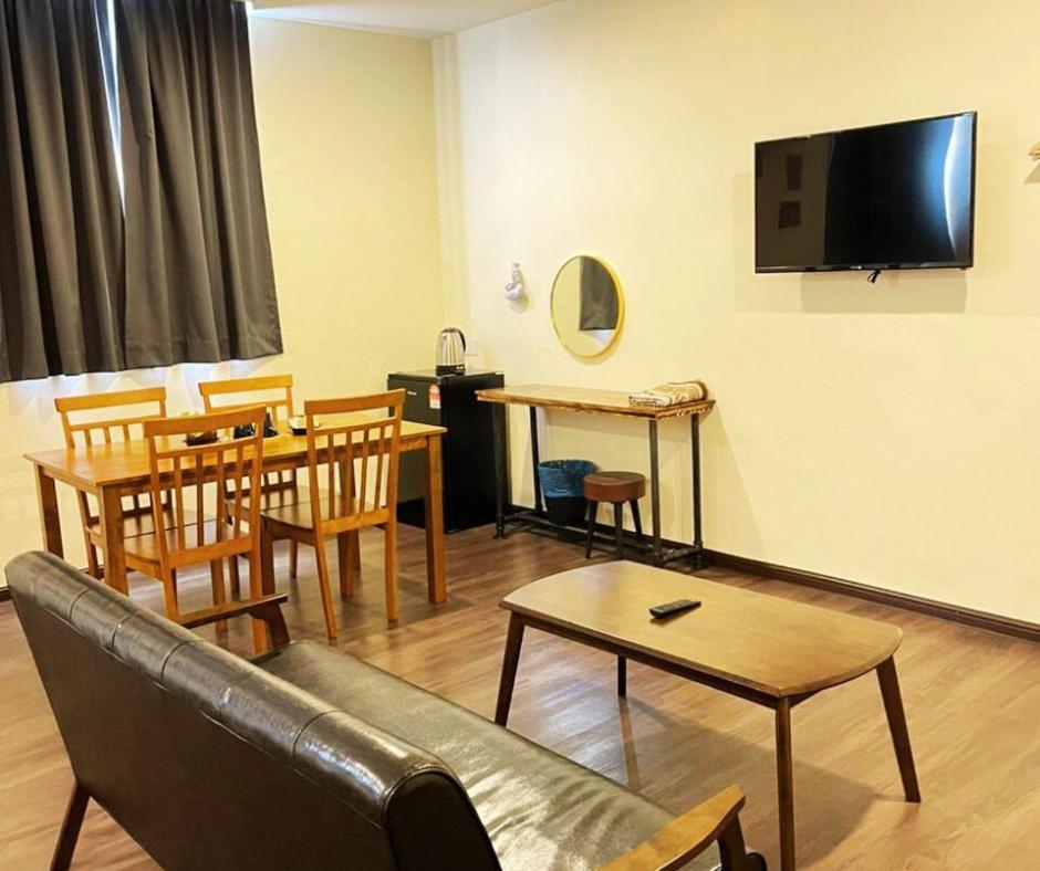 ג'יטרה Rnk Boutique Hotel מראה חיצוני תמונה